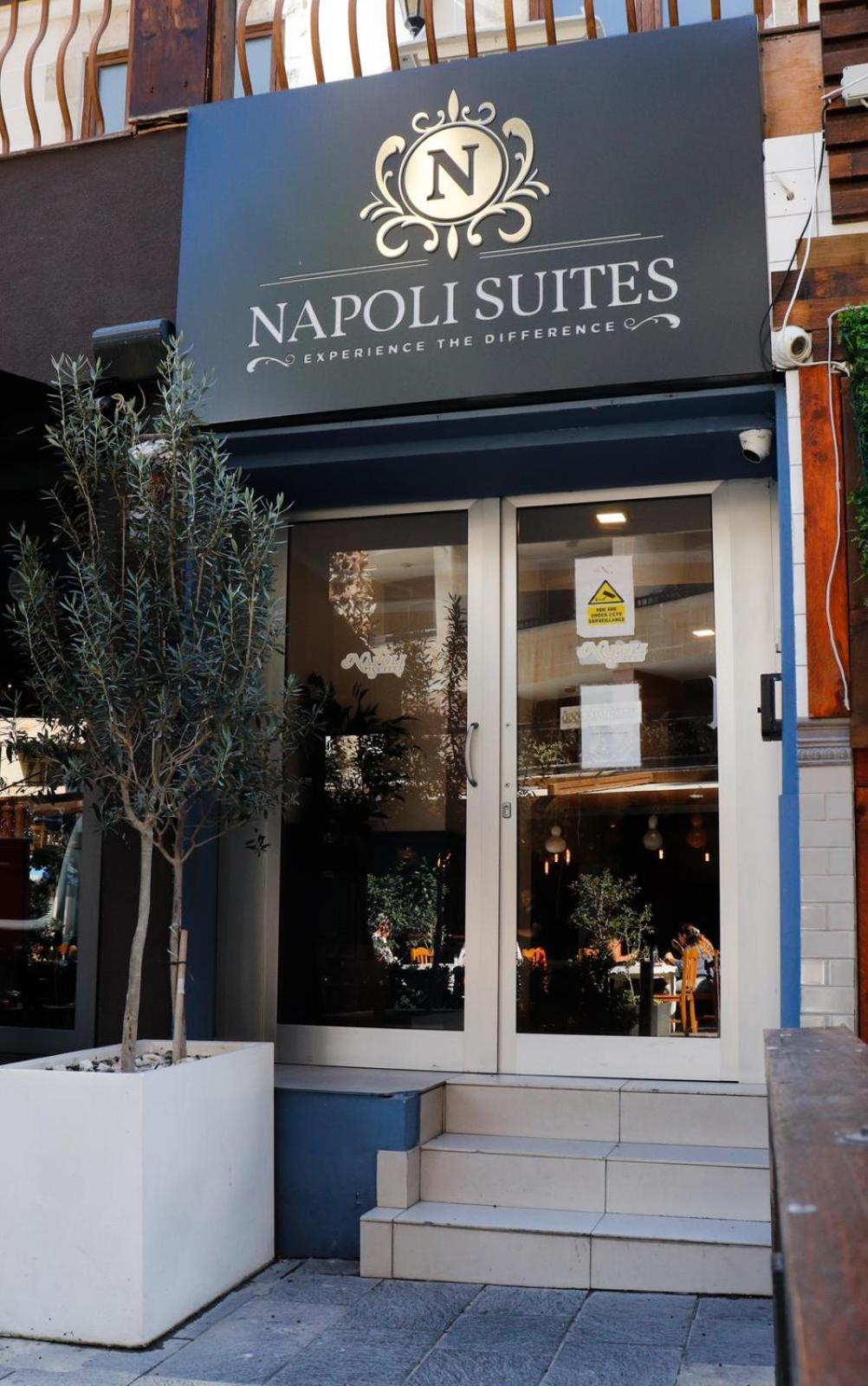 Napoli Suites Studios Aparthotel Saint Julian's ภายนอก รูปภาพ