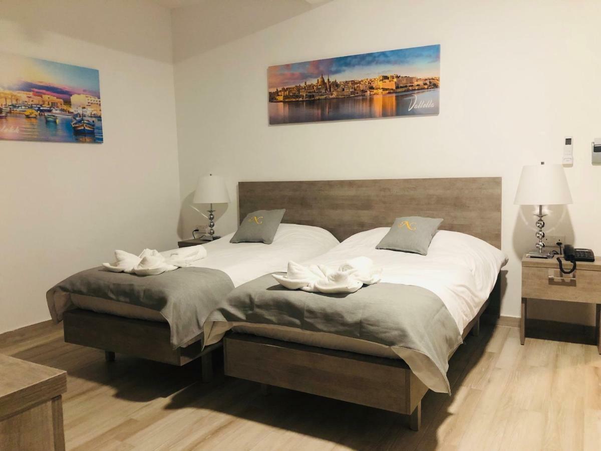 Napoli Suites Studios Aparthotel Saint Julian's ภายนอก รูปภาพ