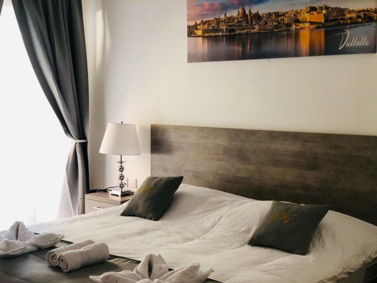 Napoli Suites Studios Aparthotel Saint Julian's ภายนอก รูปภาพ