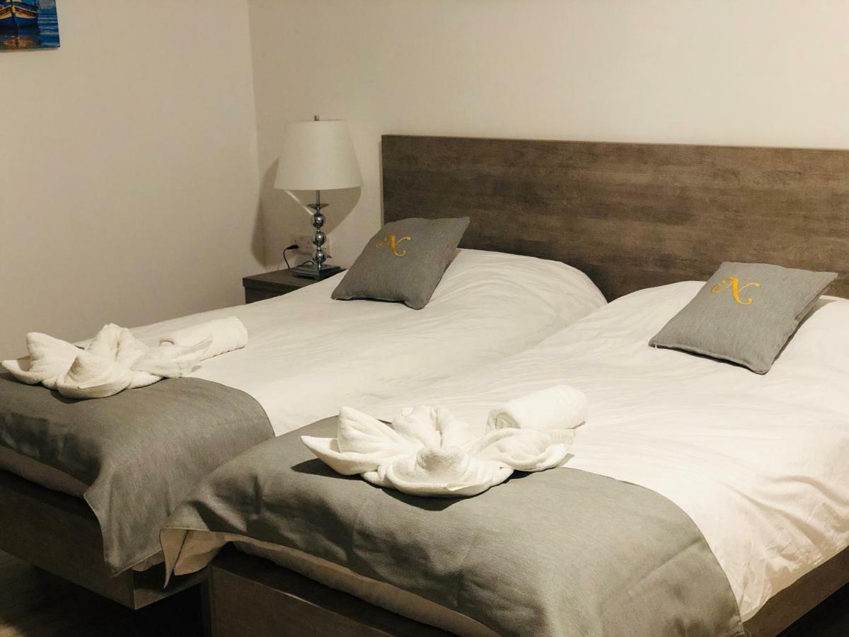 Napoli Suites Studios Aparthotel Saint Julian's ภายนอก รูปภาพ